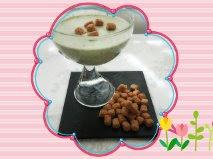 CREMA FRÍA DE PEPINO CON PICATOSTES DE  PIMENTÓN Y CEBOLLA