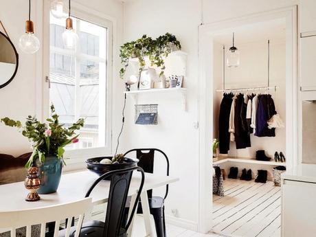 Cocina y hall de entrada