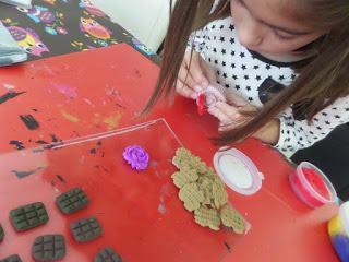 manualidades con niños con pasta de modelar