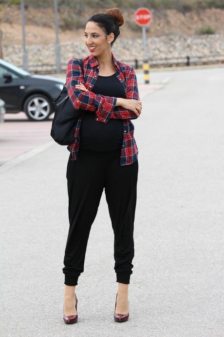 RECOPILACIÓN LOOKS PREMAMÁ pantalon-baggy-estilostiletto (2)