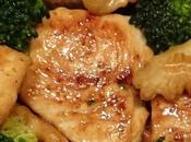 Salteado pollo brócoli nueces