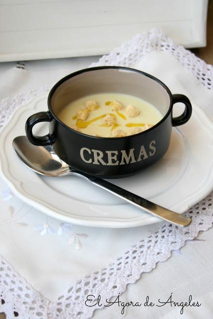 sopa fría de calabacín, crema de calabacín