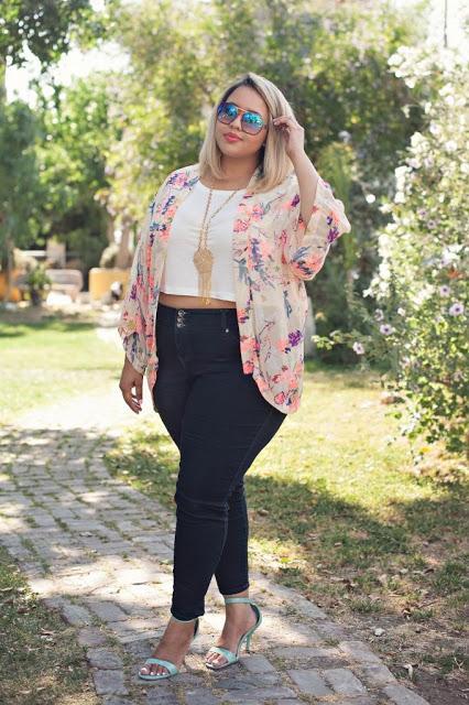 GORDITA Y CHIC EN VERANO