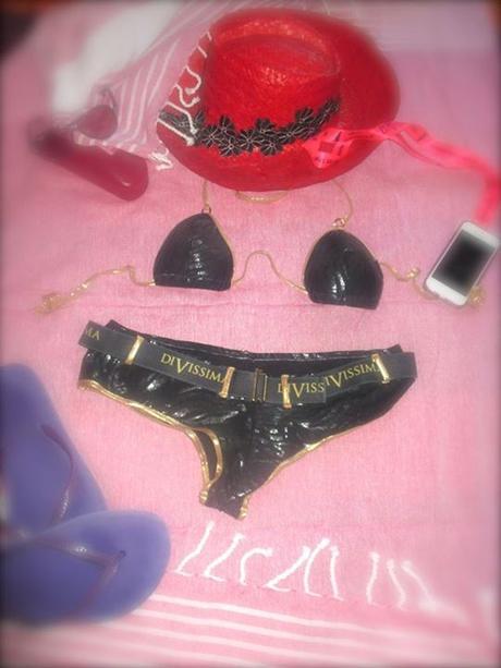 blog solo yo, solo yo, blog de moda, lenceria, moda, ropa baño, moda baño, bikinis con relleno, padded bras, pusp up, divissima, tanga, jeans, traje de baño, short, g-string brasileño, pareo, bikini efecto nude, hot pant,