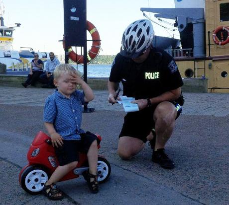 sanción ficticia a un niño de tres años