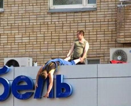 20 IMÁGENES QUE EXPLICAN POR QUÉ LAS MUJERES VIVEN MÁS AÑOS QUE LOS HOMBRES 20 IMÁGENES QUE EXPLICAN POR QUÉ LAS MUJERES VIVEN MÁS AÑOS QUE LOS HOMBRES