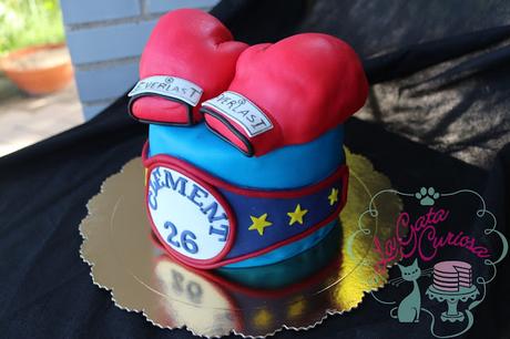 TARTA FONDANT GUANTES DE BOXEO PARA CLÉMENT