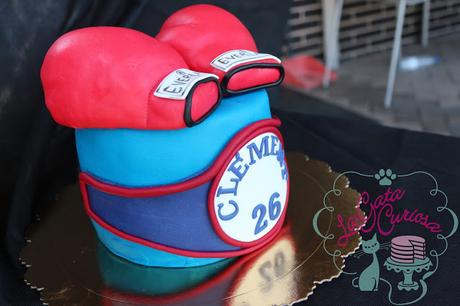 TARTA FONDANT GUANTES DE BOXEO PARA CLÉMENT