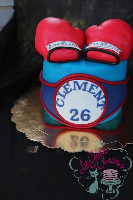 TARTA FONDANT GUANTES DE BOXEO PARA CLÉMENT
