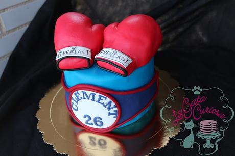 TARTA FONDANT GUANTES DE BOXEO PARA CLÉMENT
