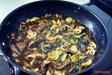 Ternera con champiñones