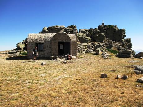 CUEVA VALIENTE (y II)