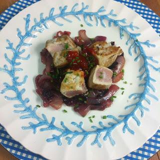 Tacos De Atún Con Cebolla Roja