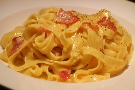 Pasta a la Carbonara para Alérgicos e Intolerantes Alimenticios