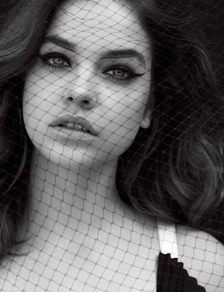 Barbara Palvin nos entrega un sofisticado glamour para L'Express Styles