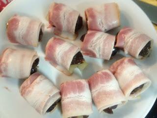 DATILES CON PERA Y BEICON