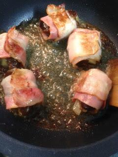 DATILES CON PERA Y BEICON