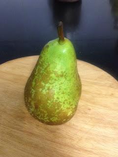 DATILES CON PERA Y BEICON