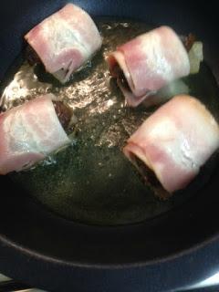 DATILES CON PERA Y BEICON