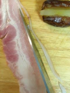 DATILES CON PERA Y BEICON