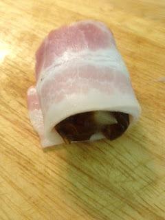 DATILES CON PERA Y BEICON