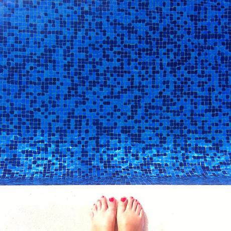 Lanzarse a la piscina