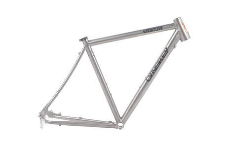 Lynskey Sportive Disc, una extravagante construcción para cicloturismo en sólido titanio