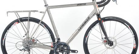 Lynskey Sportive Disc, una extravagante construcción para cicloturismo en sólido titanio