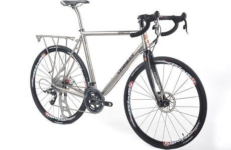 Lynskey Sportive Disc, una extravagante construcción para cicloturismo en sólido titanio