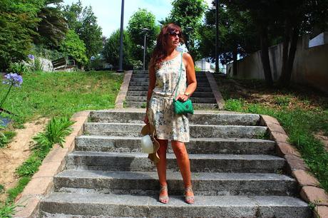 MIS LOOKS - VESTIDO FLORES EN TONOS SUAVES