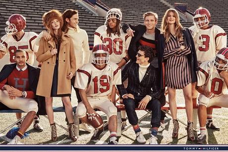 Behati Prinsloo celebra los 30 años de Tommy Hilfiger con su nueva campaña