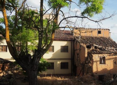 Huerto y casa abandonados