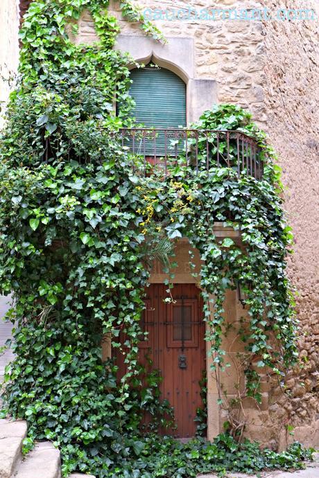 Pueblos medievales con encanto por los que perderse este verano 13 pueblos con encanto medieval madremanya baix empordà fujifilm x-e1