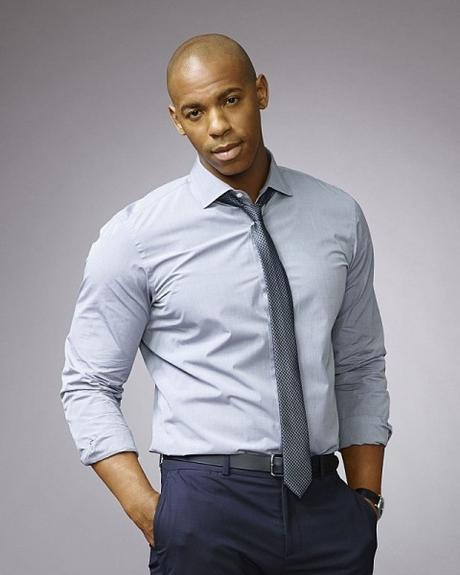 Mehcad Brooks interpreta a James Olsen.
