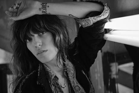 Lou Doillon posa para S Moda