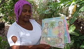 1-	Algunas de sus obras pictóricas están presentes en el libro Canto para un despertar.