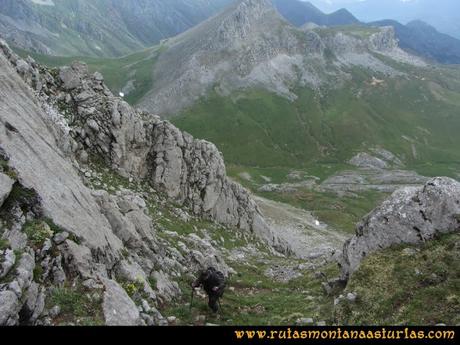 Ruta Peña Cerreos y Ubiña Pequeña: Subiendo a Peña Ubiña Pequeña