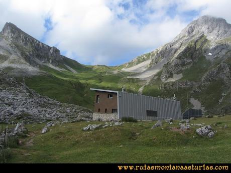 Ruta Peña Cerreos y Ubiña Pequeña: Refugio de Meicín