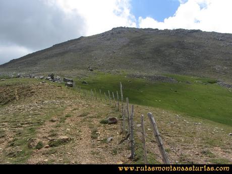 Ruta Peña Cerreos y Ubiña Pequeña: Desde ell Alto Terreos a Peña Cerreos
