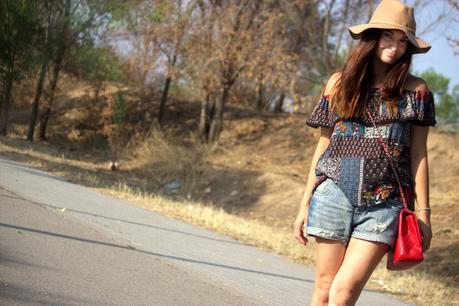 Shorts y escote bardot