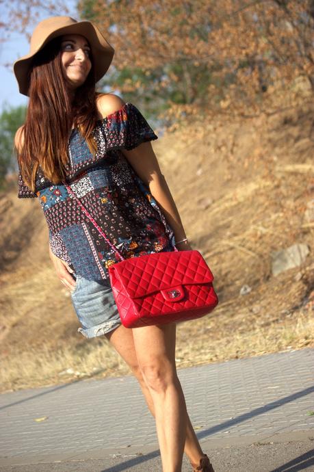 Shorts y escote bardot