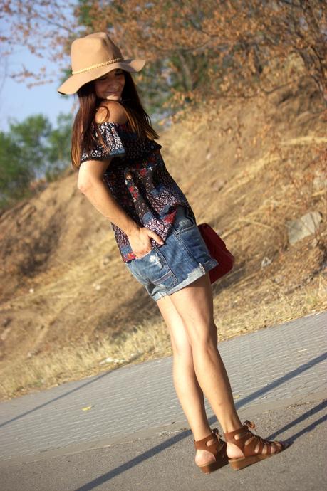 Shorts y escote bardot