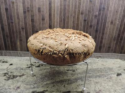 Pan integral de calabacin con semillas de amapola, sésamo, linaza y girasol.