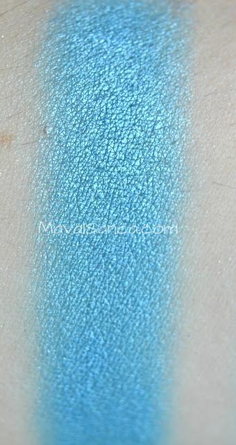 FREEDOM Makeup PRO 12 Chasing Rainbow Eyeshadow Palette FREEDOM Makeup PRO 12 Chasing Rainbow Eyeshadow Palette