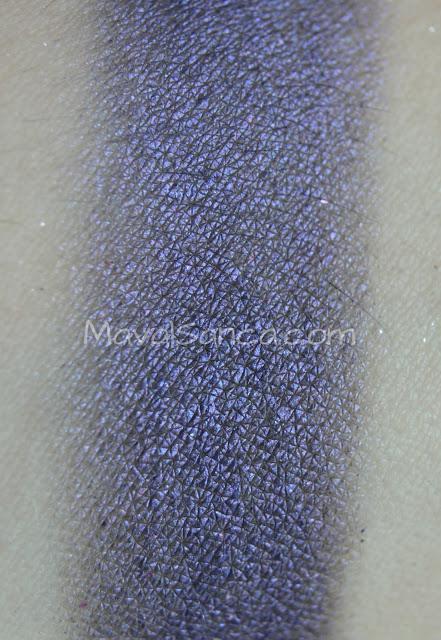 FREEDOM Makeup PRO 12 Chasing Rainbow Eyeshadow Palette FREEDOM Makeup PRO 12 Chasing Rainbow Eyeshadow Palette