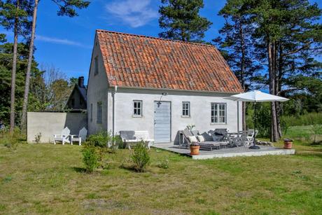 vacaciones nordicas lugares idilicos estilo nórdico estilo escandinavo Casita de verano en Gotland suecia casas playa y bosque suecia casas de vacaciones nórdicas casas de vacaciones blog decoracion interiores alojamiento suecia 