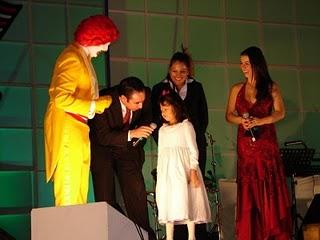 “Jugando para Ayudar” fue la actividad en la Cena de Gala de La Fundación Infantil Ronald McDonald.