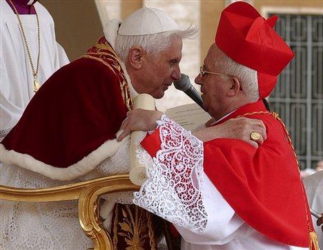 La española cuando besa…