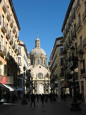 Raices, arraigos y desarraigos: Laura