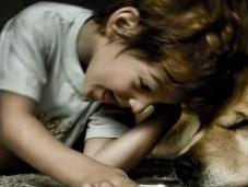 Niños mascotas: relación beneficios